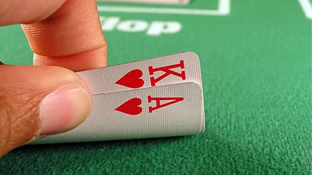 悟空德州官网新版下载：激情对决，赢取丰厚